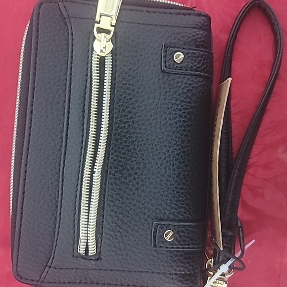 ****SALE***  👜 Chic Steve Madden Wristlet with Tag 👜 - Picture 4 of 11